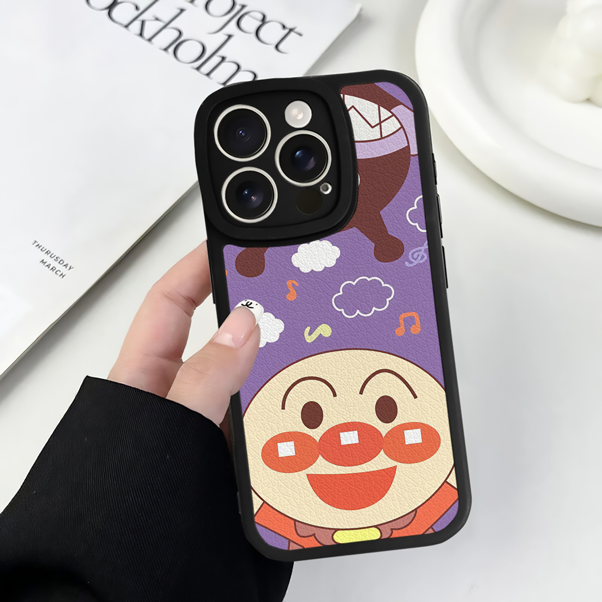 （画像用） アンパンマン Anpanman 【iPhone 16シリーズ対応】シリコンスマホケース（レザー調） 材質：シリコン
